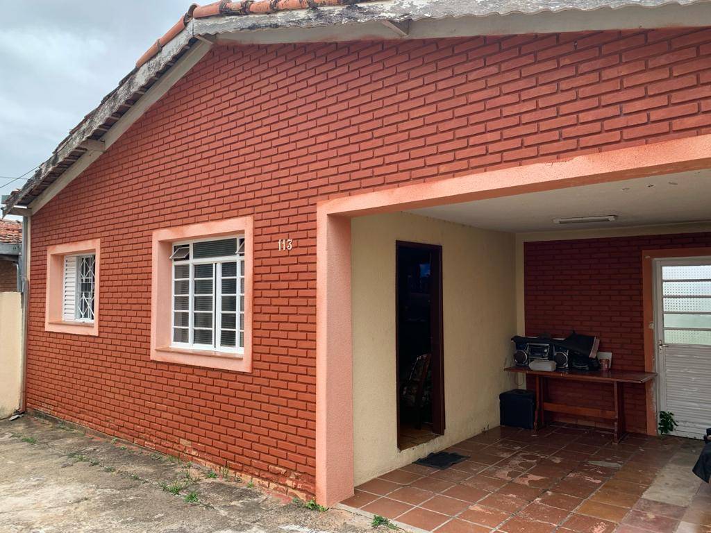 Casa à venda com 3 quartos, 300m² - Foto 1